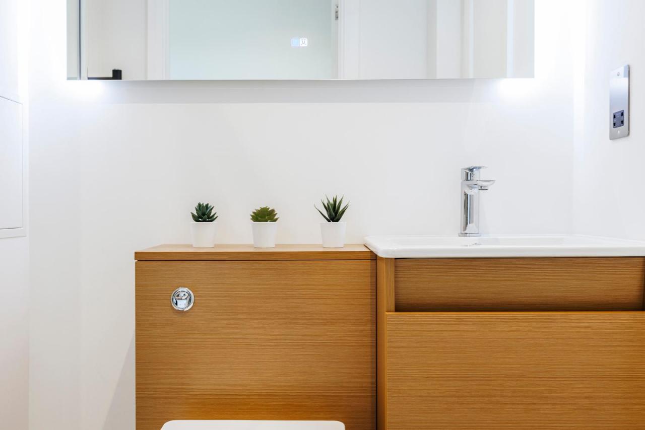 Cresta House - Modern Apartments Λούτον Εξωτερικό φωτογραφία